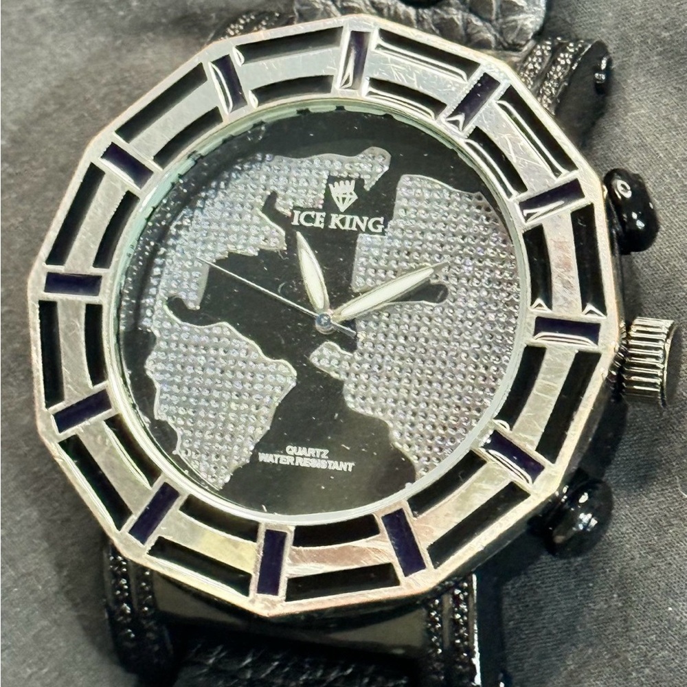 Black Textured Leather Strap Watch with Decorative Bezel - Picture 11 of 12